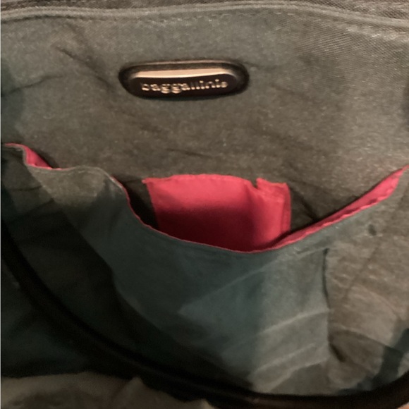 Baggallini purse - Picture 6 of 16